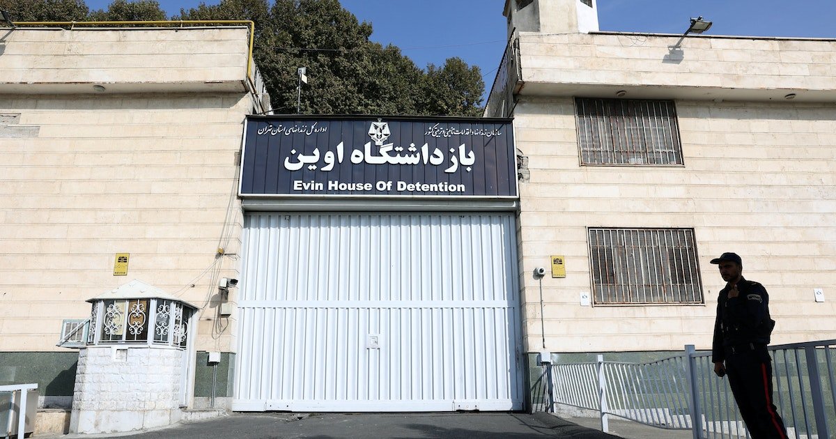 إسرائيل تقصف   سجن إيفين الإيراني.. وساعر يعلق: "تحيا الحرية"